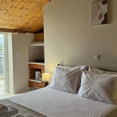 Sea Side Studios Айя-Евфимия Экстерьер фото