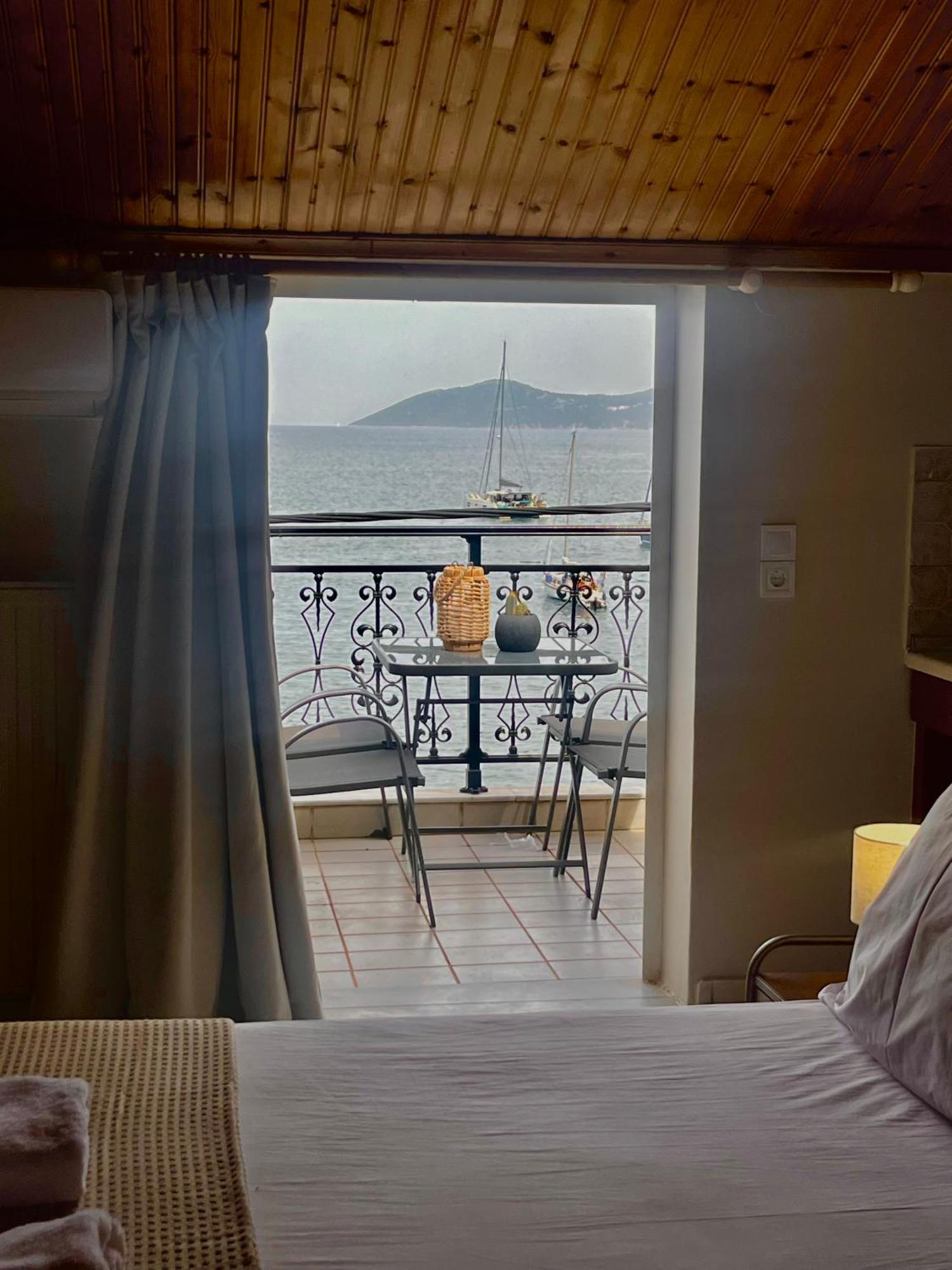 Sea Side Studios Айя-Евфимия Экстерьер фото