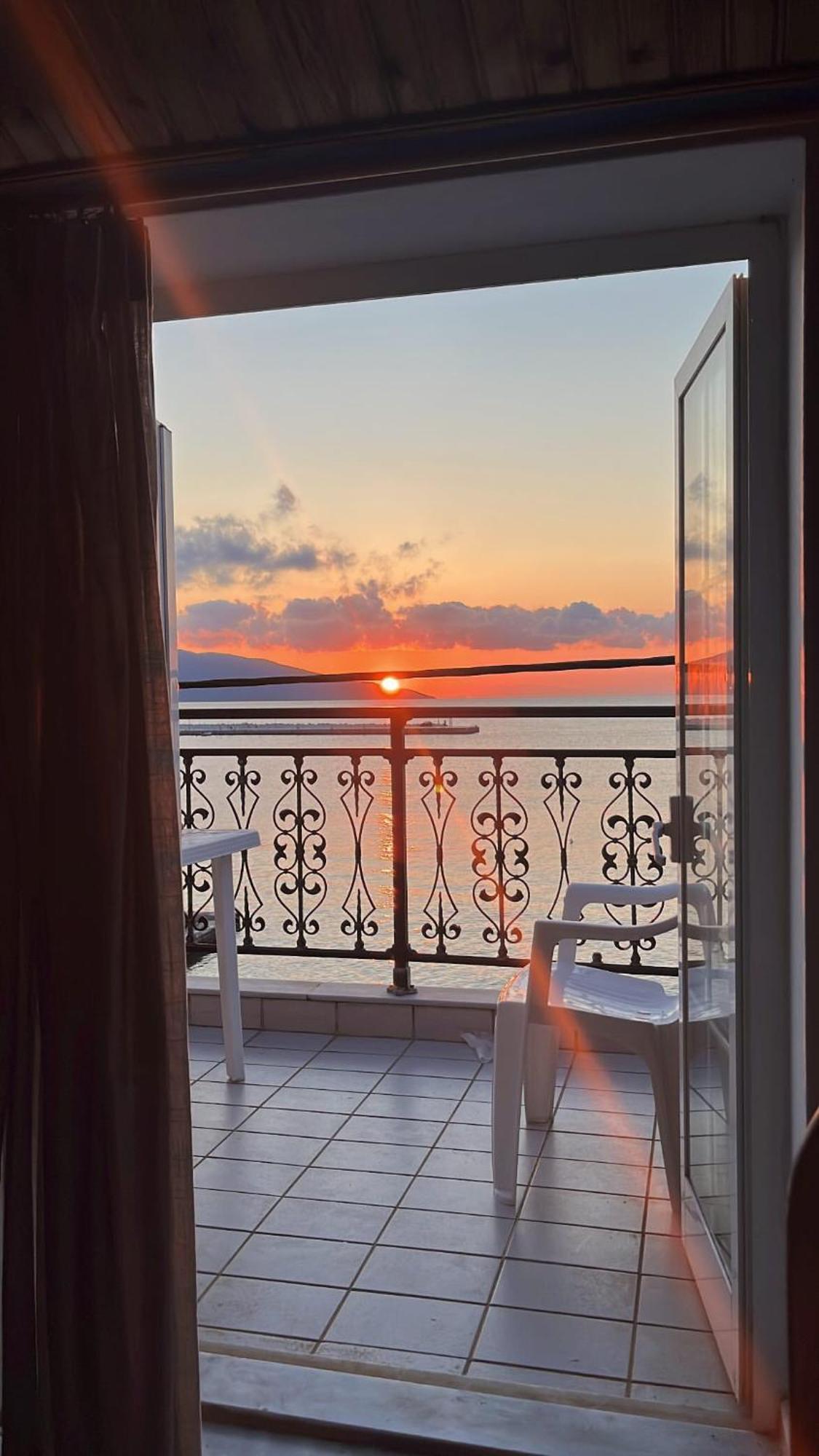 Sea Side Studios Айя-Евфимия Экстерьер фото